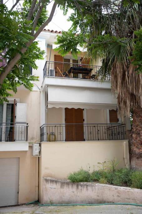 Aegina Town Apartment , With Private Parking ภายนอก รูปภาพ
